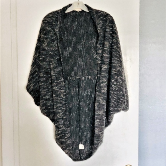 M. Rena Sweaters - M. Rena Gray Open Cardigan Sweater